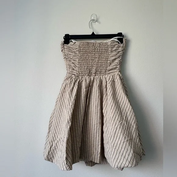 Princess Polly Quinette Strapless Bubble Dress Sz 2 or 34 EU - Picture 5 of 9